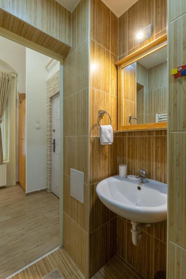 Venus Apartments - Oktogon I Budapeste Exterior foto